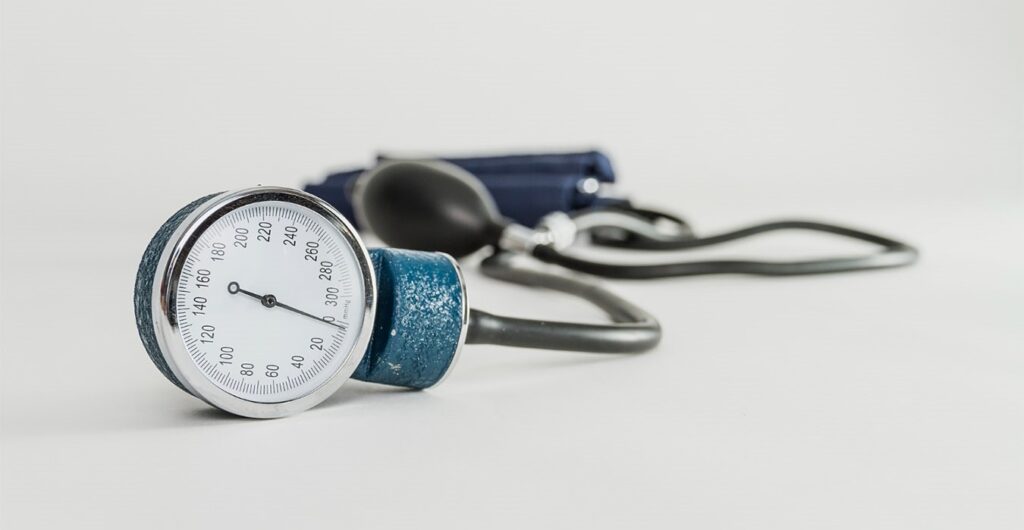Як знизити тиск: поради та методи для турботи про здоров’я як знизити тиск
